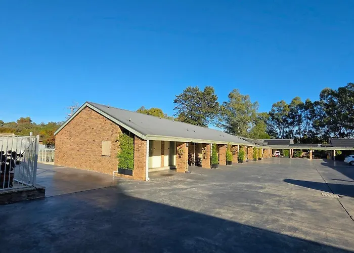 Homestead Motor Inn & Apartments