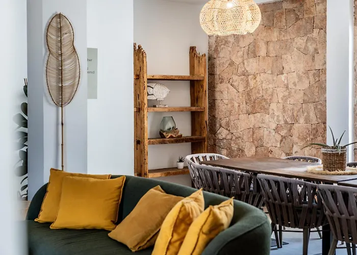 Outsite Ibiza - Work, Connect, Explore