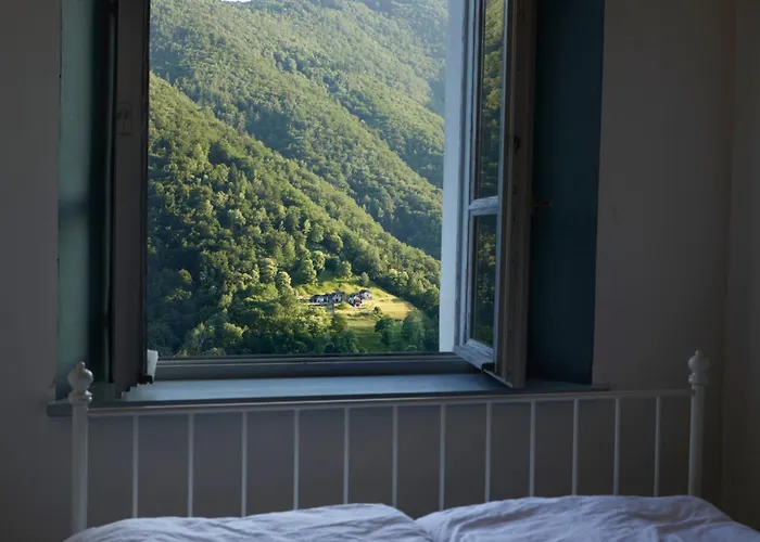 Wild Valley Hostel - Villa Edera
