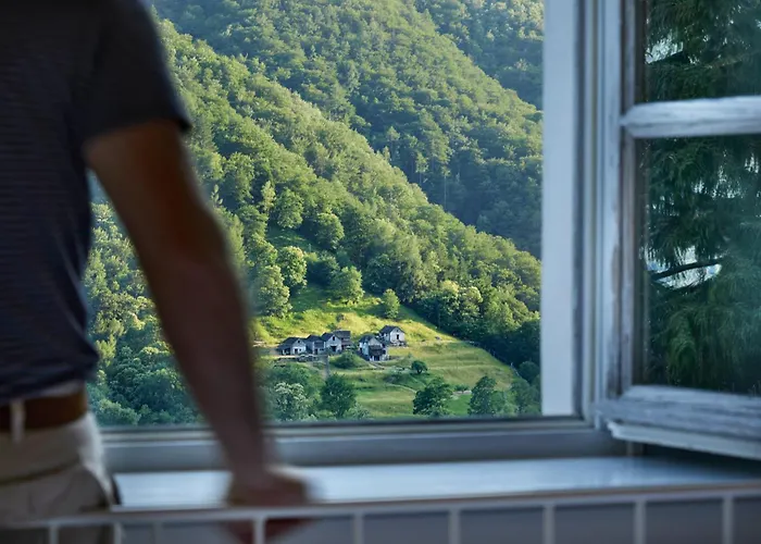 Wild Valley Hostel - Villa Edera
