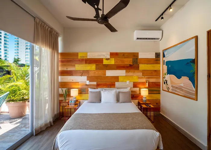 Mayan Monkey Cancun - Social Hostel (Adults Only)