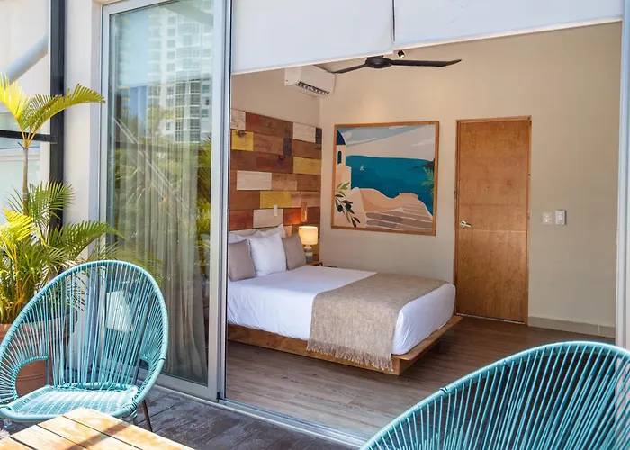 Mayan Monkey Cancun - Social Hostel (Adults Only)