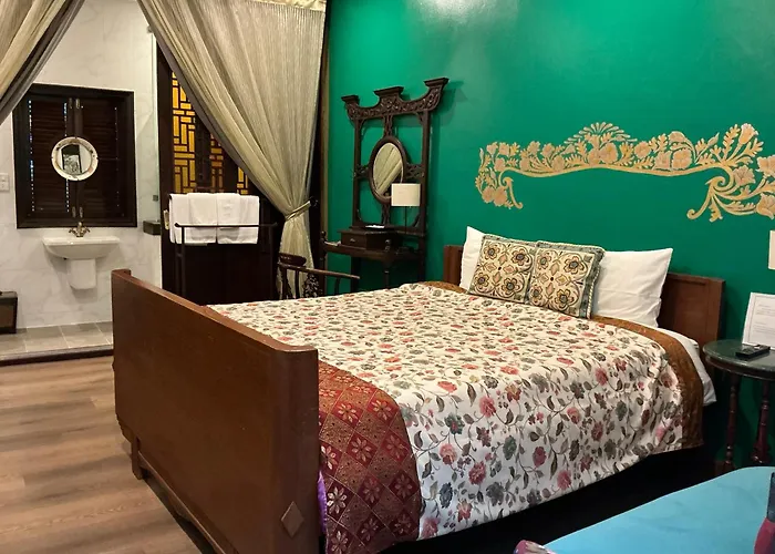 Songkhla Tae Raek Antique Hotel