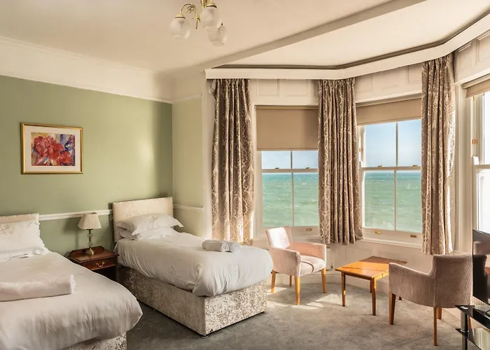 The Queens Hotel