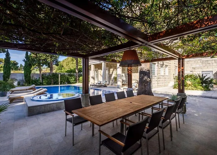 Luxury Seafront Villa Castello Split Near Old Town With Private Pool