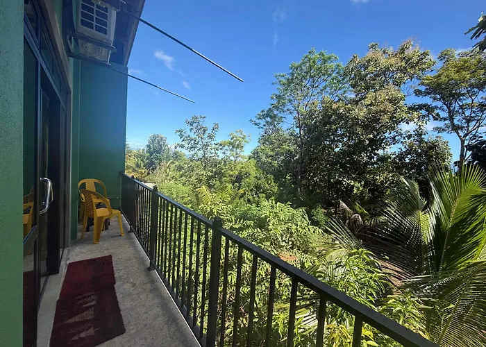 Amba Kola Udawalawa
