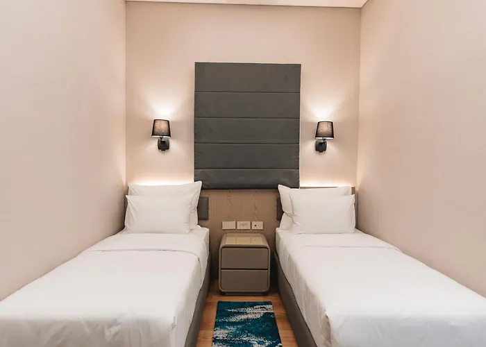 Almera Hotel
