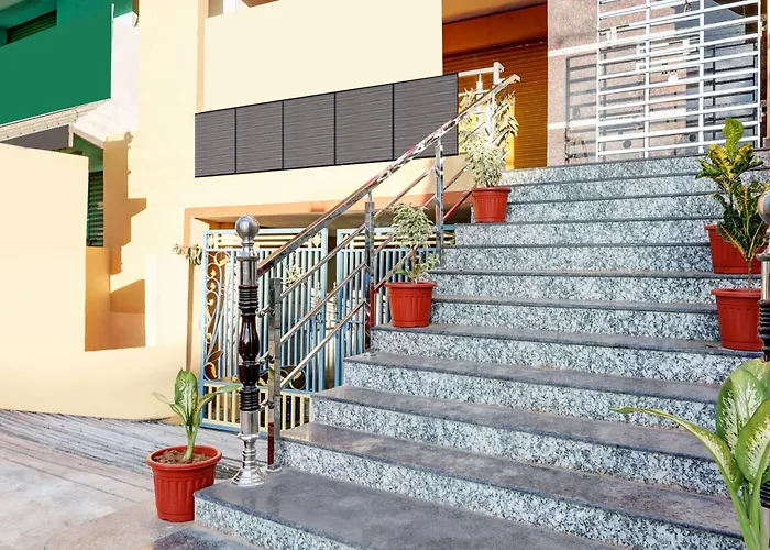Super Hotel O Vizianagaram Near Railway Station