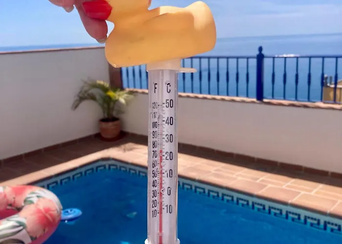 Villa In Nerja With Private Pool And Sea View