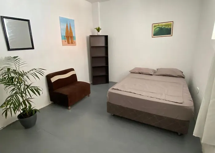 Goodwaves Surf Hostel
