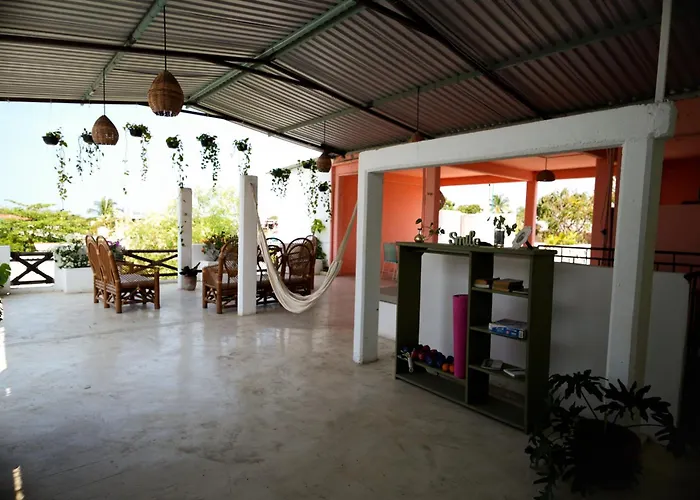 Casa De Rosa - Female Only