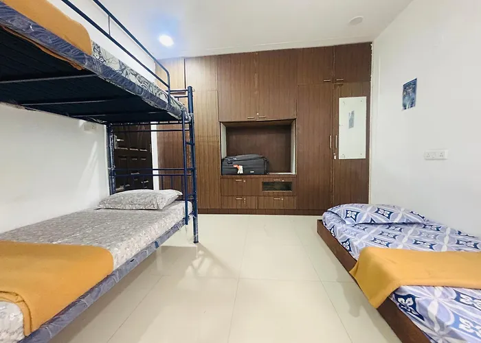 Social Backpacker Hostel