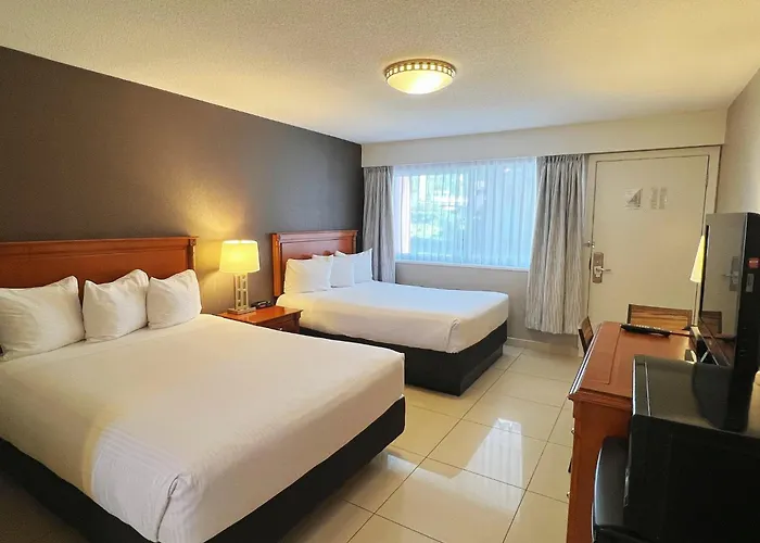North Vancouver Hotel