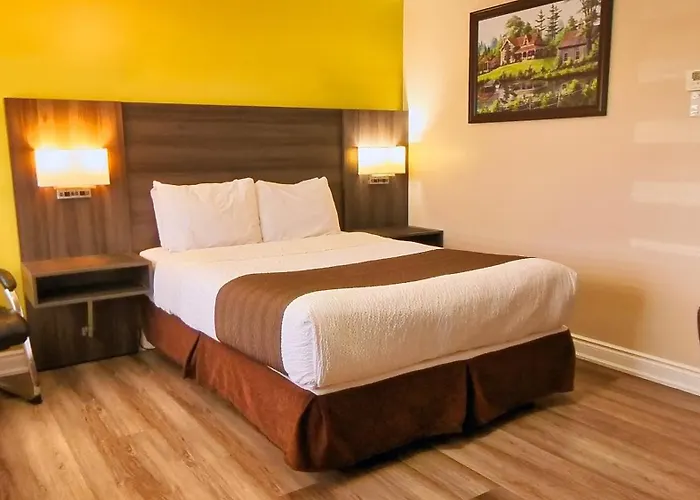 Maple Leaf Inn & Suites