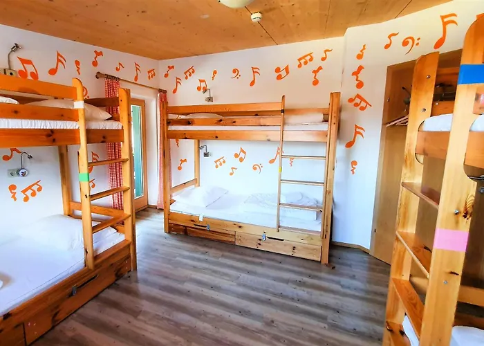 Alpking Hostel