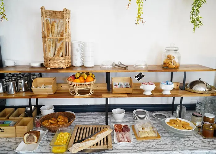 Logis Hotel Le Bretagne