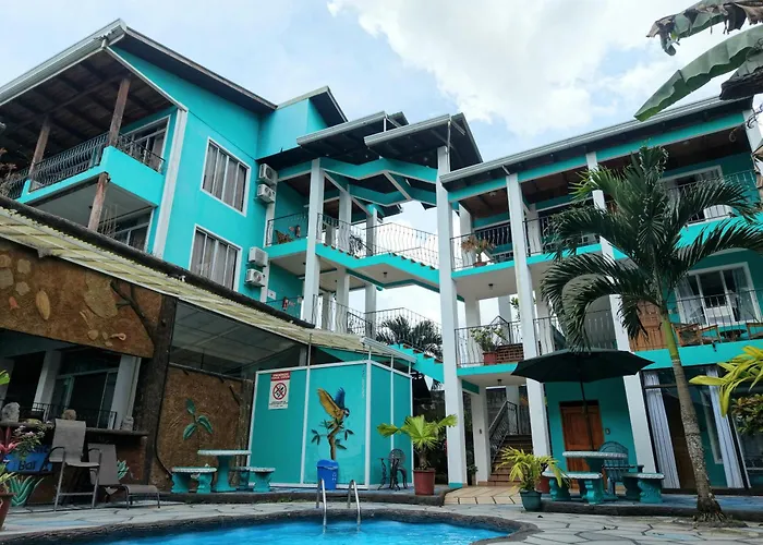 Arenal Poshpacker Boutique Urban Tropical Hotel