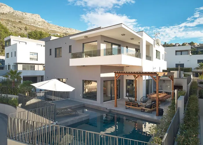 Luxury Villa Natali With Pool, Terrace And Sea View