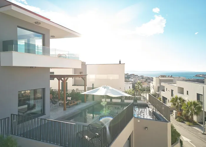 Luxury Villa Natali With Pool, Terrace And Sea View