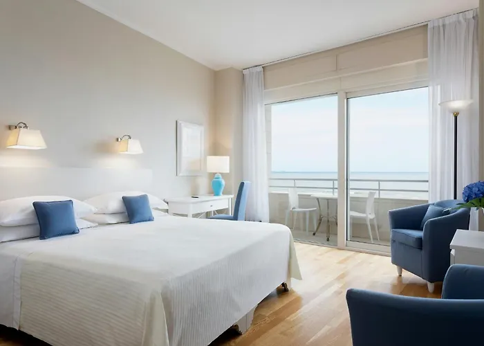 Hotel Sina Astor