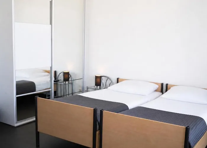Arena Hostel&Monteurzimmer