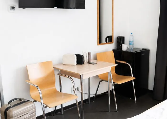 Arena Hostel&Monteurzimmer