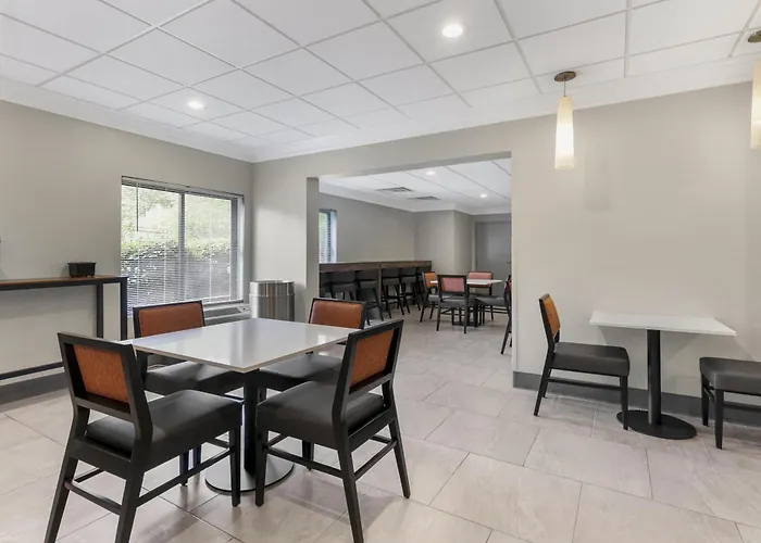 Best Western Eagles Inn