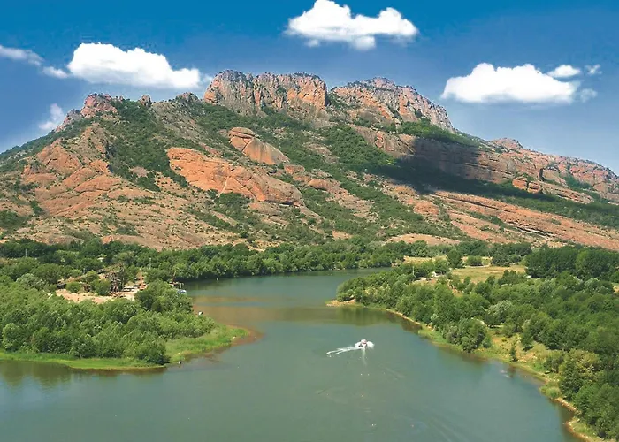 Hotelf1 Frejus Roquebrune Sur Argens