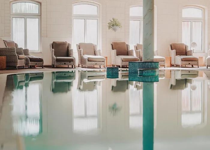 Tides Boutique Hotel - By Romantik