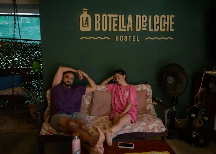 Hostel La Botella De Leche - Tamarindo