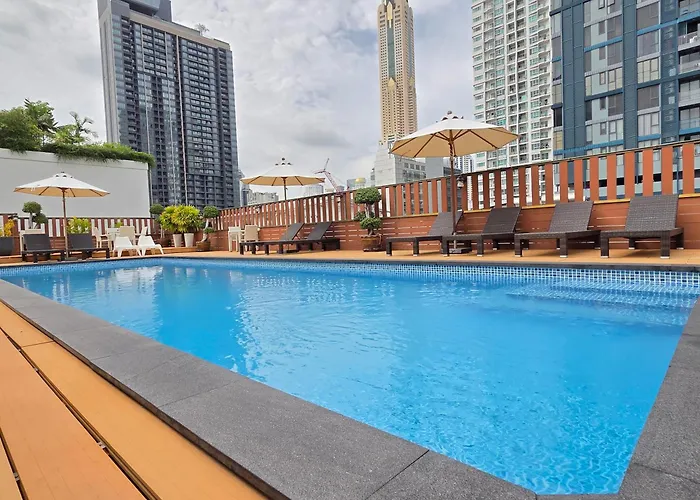 True Siam Rangnam Hotel