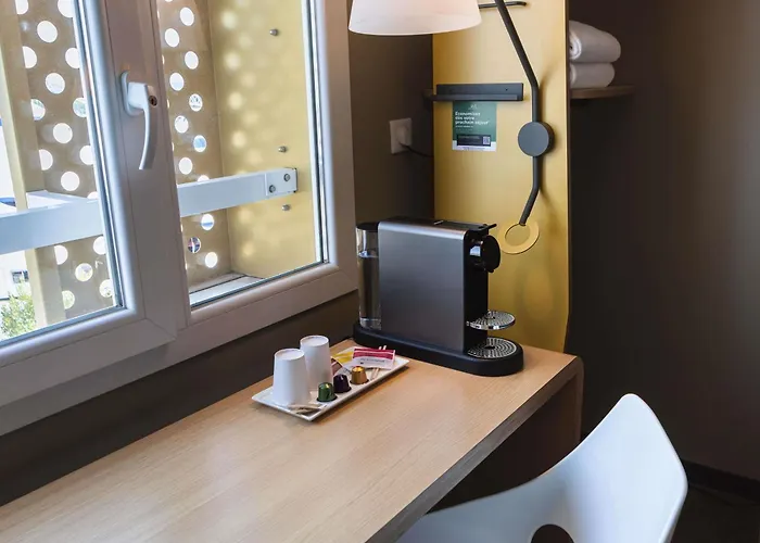 Ibis Geneve Centre Lac