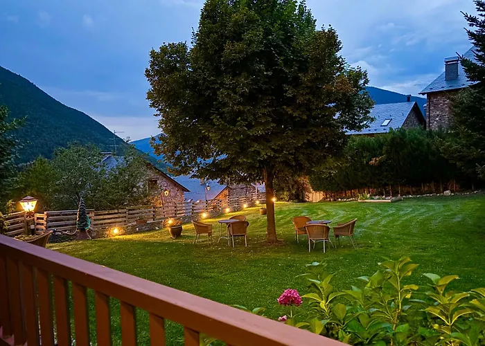 El Xalet De Tauell Hotel Rural