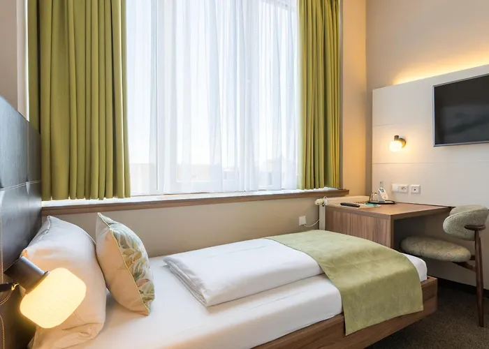 JOESEPP´S HOTEL am Schweizerberg