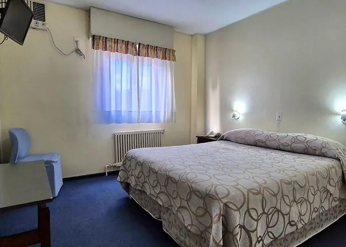 Hotel Puerta Del Sol