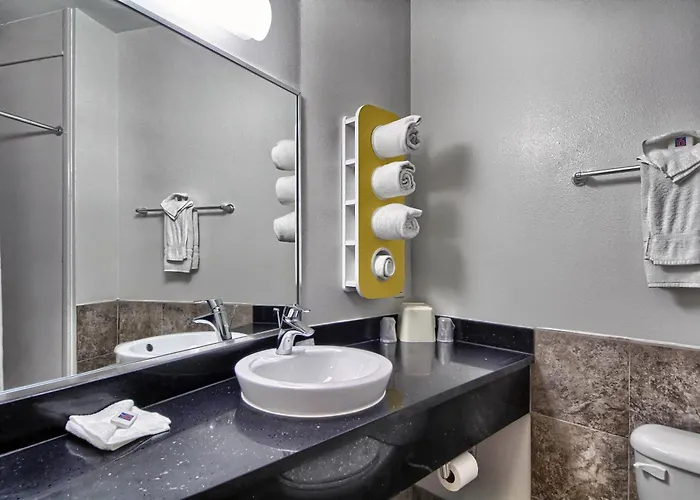 Motel 6-Weslaco, Tx