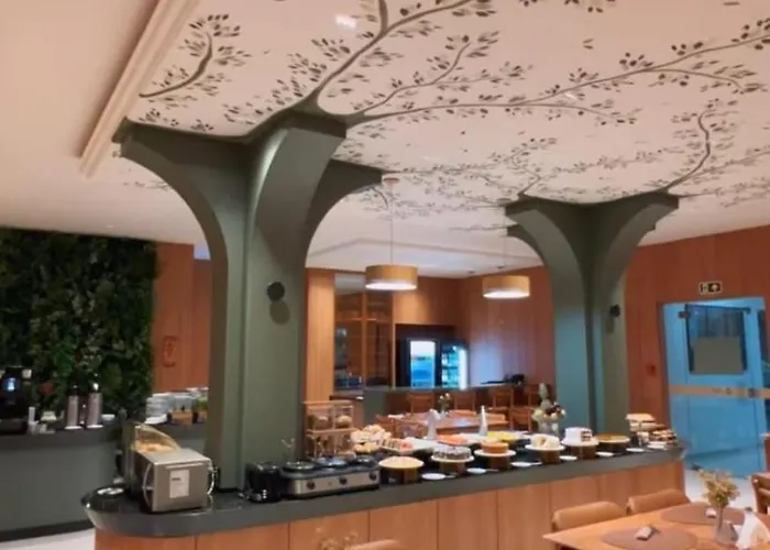 Agulhon Hotel