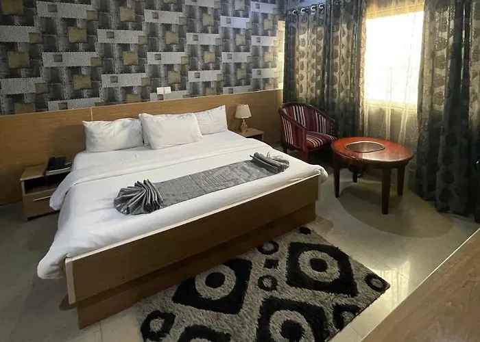 Fawzy Hotel