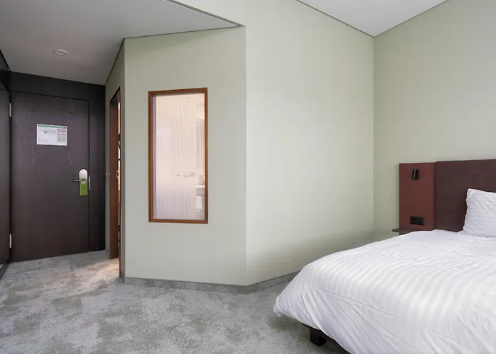 B-Smart Hotel Schoenenwerd
