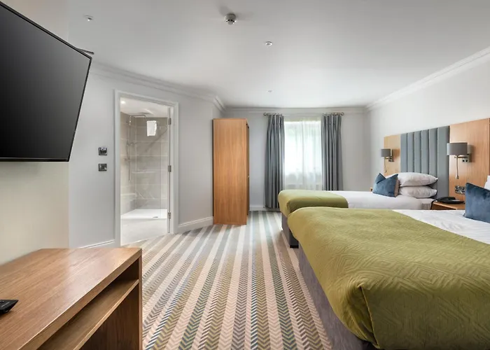 Killarney Heights Hotel
