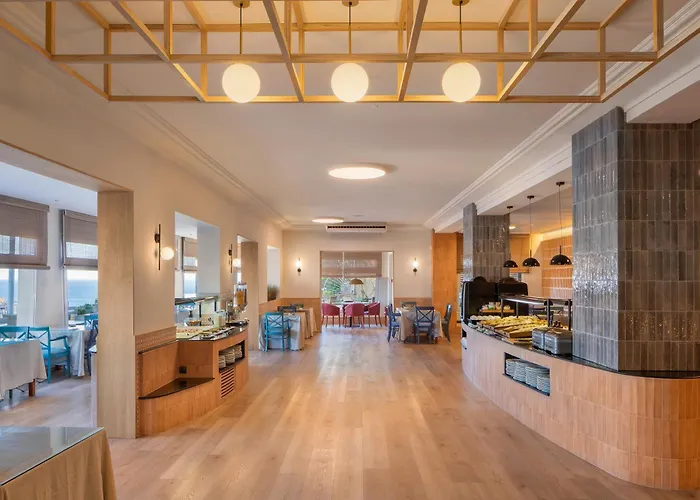 Hotel Montjoi By Brava Hoteles