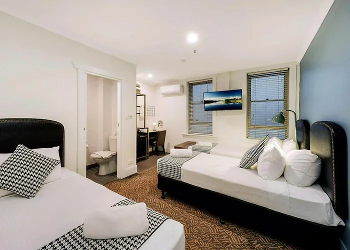 Hotel Emerald