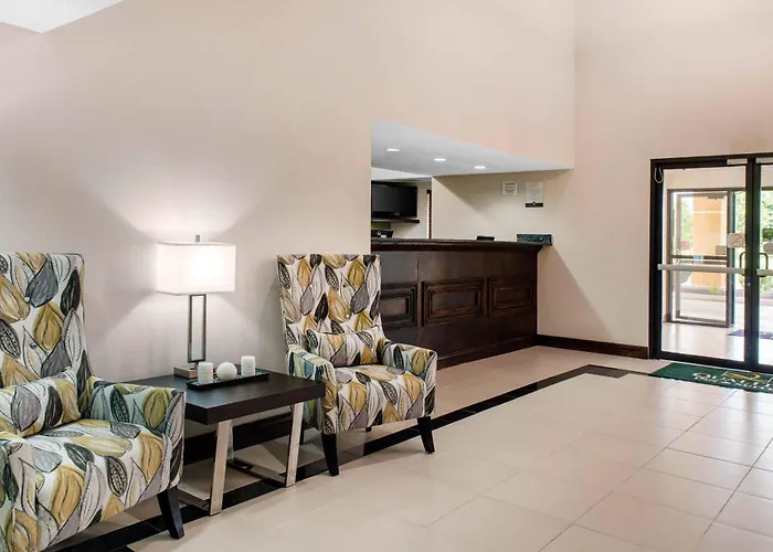 Quality Inn & Suites Anderson I-69