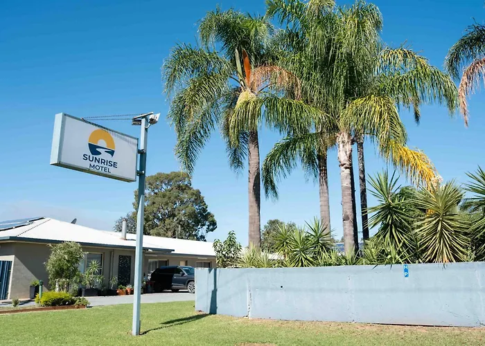 Sunrise Motel
