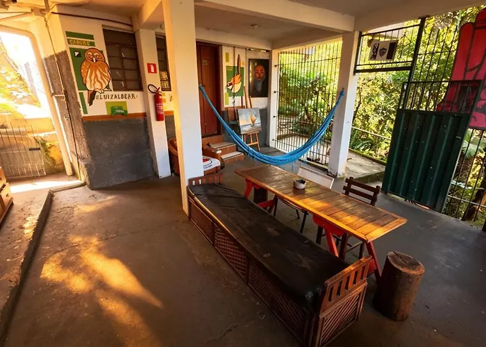 Nuh Hostel