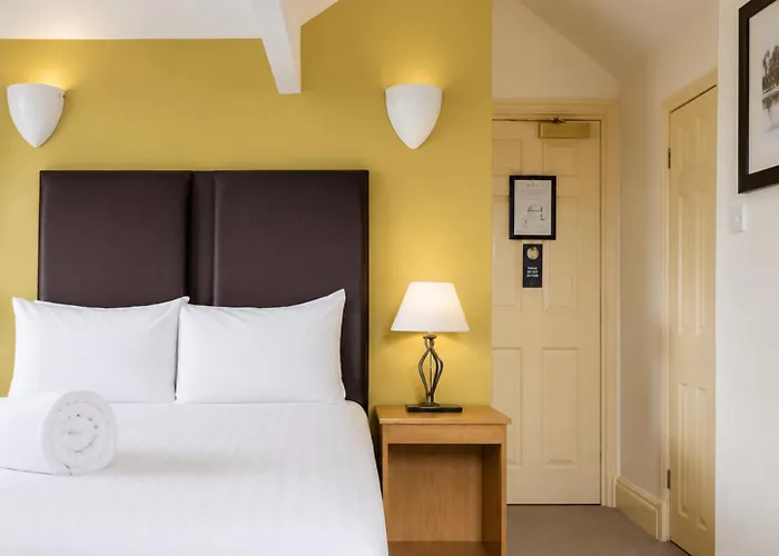 Heath Cottage Hotel