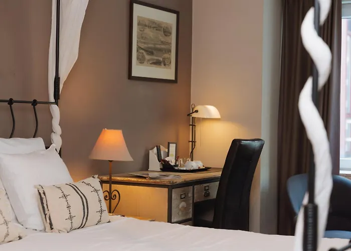 Hotel De Hofkamers