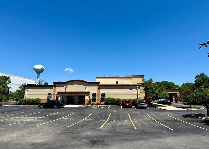 Ramada By Wyndham Glendale Heights/Lombard