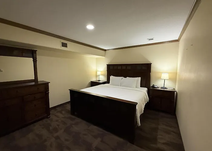 Best Western Plus Rose Country Hotel