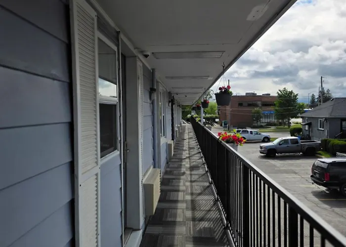 Motor Court Motel